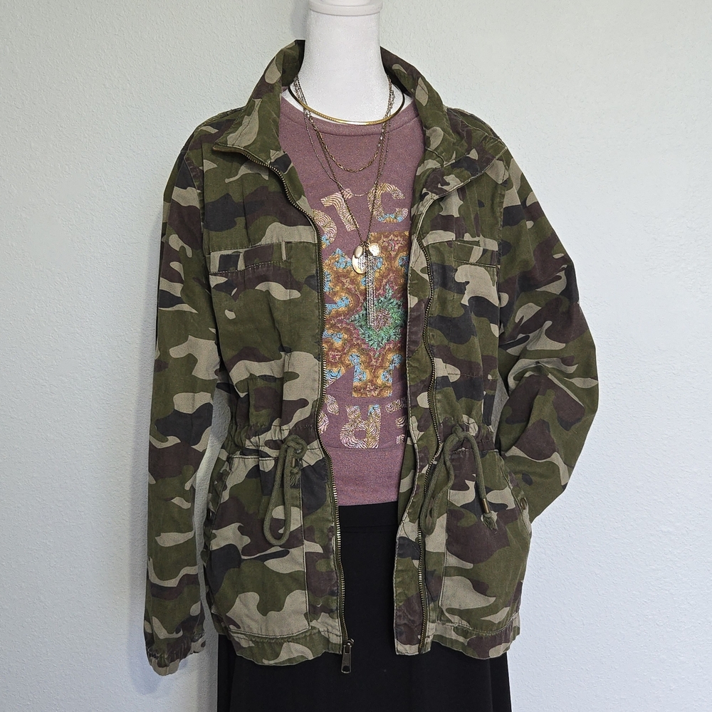 Classic, Y2K, Punk Old Navy Women's Camouflage Utility Jacket - Olive Green